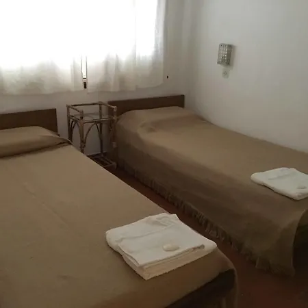 Hotel Sayonara-2